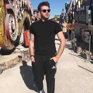 Meet your Posher, Cameron